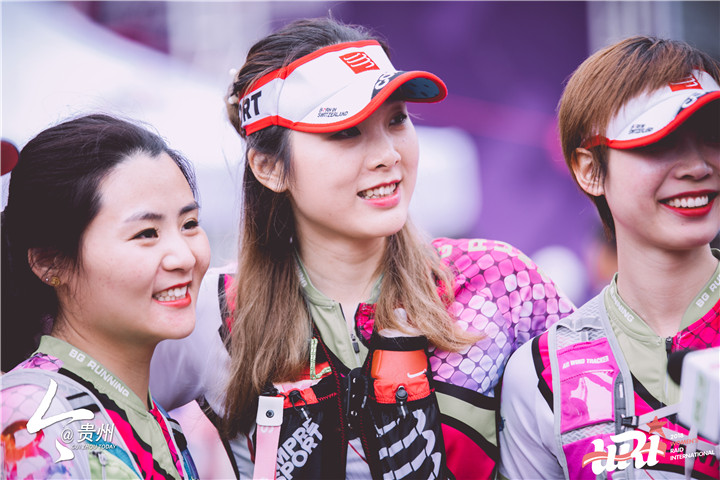 习水这场国际女子越野跑 两名中国选手夺冠