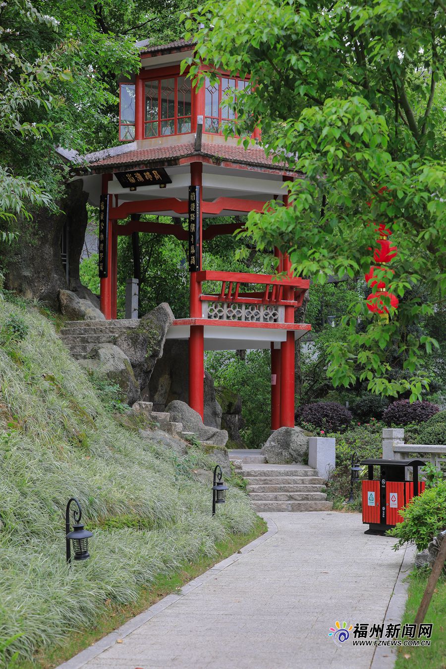 一路花解语 春藏烟台山